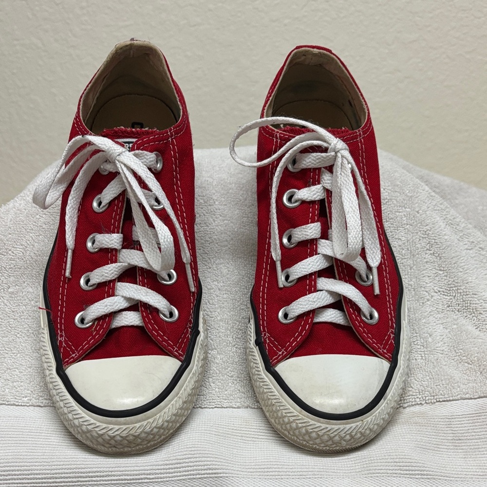 Converse Chuck Taylor All Star Red Sneakers with White Laces